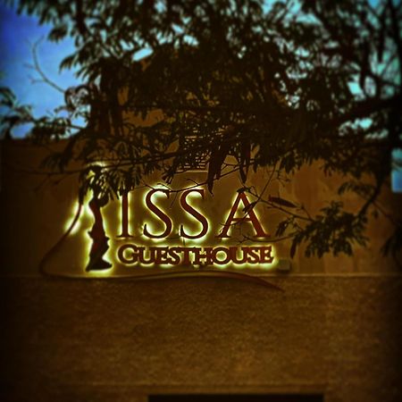 Issa Guesthouse Usakos Esterno foto